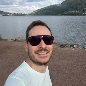 Portrait de Cédric, fondateur de Trailbase